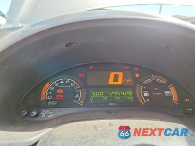 Zdjęcie 9 z 12 samochodu: 2000 HONDA INSIGHT VIN:JHMZE1376YT000245 - miniatura