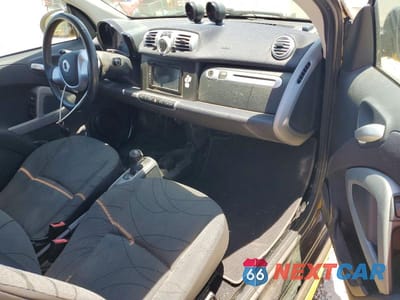Zdjęcie 8 z 13 samochodu: 2016 SMART FORTWO VIN:WMEEJ9AAXGK843380 - miniatura