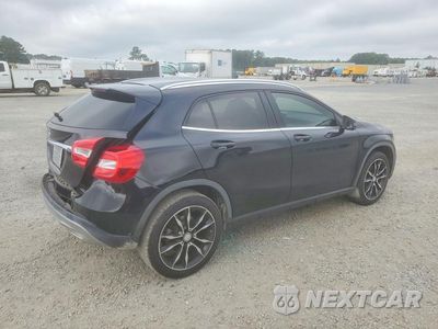 Trzecie zdjęcie samochodu z tyłu: 2015 MERCEDES-BENZ GLA 250 VIN:WDCTG4EB9FJ181414 - miniatura