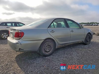Trzecie zdjęcie samochodu z tyłu: 2005 TOYOTA CAMRY LE V6 VIN:4T1BF30K15U613007 - miniatura