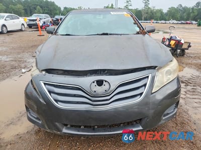 Piąte zdjęcie samochodu w środku: 2011 TOYOTA CAMRY LE VIN:4T1BF3EK1BU761825 - miniatura
