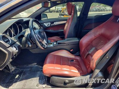Zdjęcie 7 z 12 samochodu: 2012 MERCEDES-BENZ C 250 VIN:WDDGJ4HB9CF861001 - miniatura