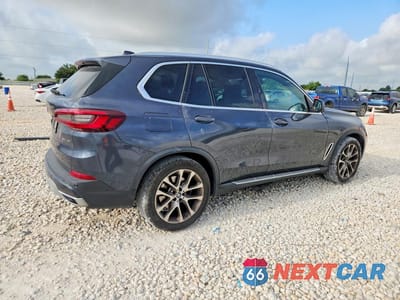 Trzecie zdjęcie samochodu z tyłu: 2021 BMW X5 SDRIVE 40I VIN:5UXCR4C01M9F48937 - miniatura