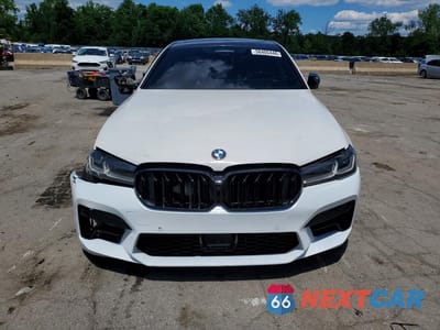 Piąte zdjęcie samochodu w środku: 2022 BMW 540 I VIN:WBA53BJ01NCJ62374 - miniatura