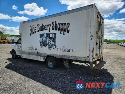Drugie zdjęcie samochodu z przodu: 2016 GMC SAVANA DELIVERY TRUCK VIN:1GD37TCG1G1269773 - miniatura
