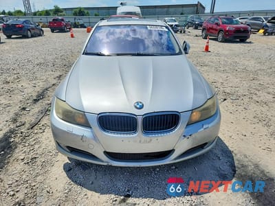 Piąte zdjęcie samochodu w środku: 2009 BMW 328 XI SULEV VIN:WBAPK53549A513074 - miniatura