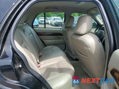 Zdjęcie 10 z 12 samochodu: 2010 MERCURY GRAND MARQUIS LS VIN:2MEBM7FV3AX600196 - miniatura