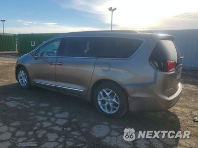 Drugie zdjęcie samochodu z przodu: 2017 CHRYSLER PACIFICA TOURING L VIN:2C4RC1BG7HR704700 - miniatura