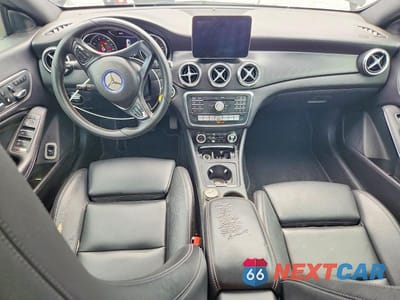 Zdjęcie 8 z 12 samochodu: 2018 MERCEDES-BENZ CLA 250 4MATIC VIN:WDDSJ4GBXJN585040 - miniatura
