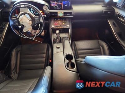 Zdjęcie 8 z 12 samochodu: 2019 LEXUS IS 350 VIN:JTHCZ1D27K5017080 - miniatura