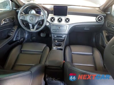 Zdjęcie 8 z 12 samochodu: 2017 MERCEDES-BENZ GLA 250 4MATIC VIN:WDCTG4GB3HJ315625 - miniatura