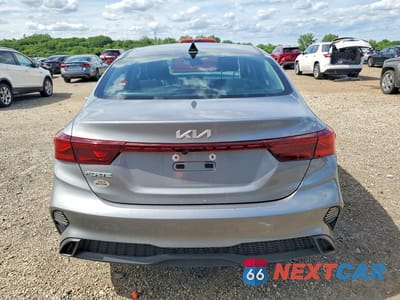Zdjęcie 6 z 12 samochodu: 2024 KIA FORTE LXS VIN:3KPF24AD8RE715500 - miniatura
