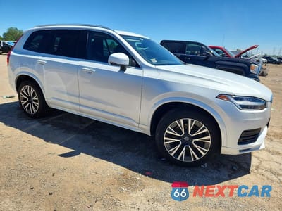 Czwarte zdjęcie samochodu z boku: 2021 VOLVO XC90 T6 MOMENTUM VIN:YV4A22PK4M1679284 - miniatura