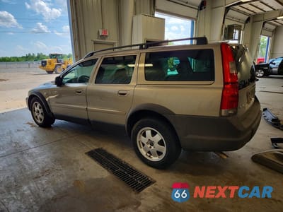 Drugie zdjęcie samochodu z przodu: 2004 VOLVO XC70 VIN:YV1SZ59H841136424 - miniatura