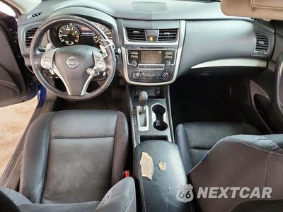 Zdjęcie 8 z 13 samochodu: 2017 NISSAN ALTIMA 2.5 SR VIN:1N4AL3APXHN331438 - miniatura