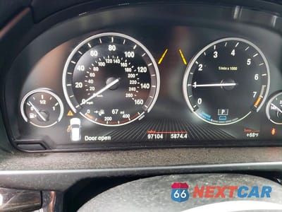 Zdjęcie 9 z 13 samochodu: 2018 BMW X5 XDR40E VIN:5UXKT0C57J0W03387 - miniatura