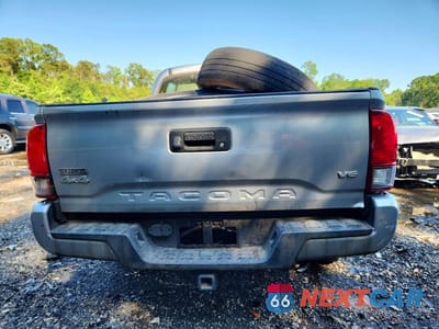 Zdjęcie 6 z 12 samochodu: 2018 TOYOTA TACOMA SR V6 VIN:3TMCZ5ANXJM149816 - miniatura