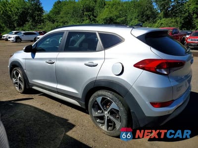 Drugie zdjęcie samochodu z przodu: 2018 HYUNDAI TUCSON VALUE VIN:KM8J3CA2XJU797683 - miniatura