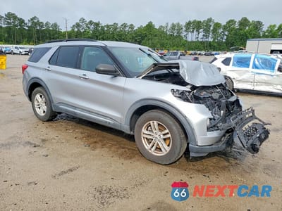 Czwarte zdjęcie samochodu z boku: 2020 FORD EXPLORER XLT VIN:1FMSK8DH2LGA22090 - miniatura