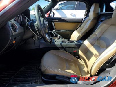 Zdjęcie 7 z 12 samochodu: 2010 MAZDA MX-5 MIATA VIN:JM1NC2EF9A0212984 - miniatura