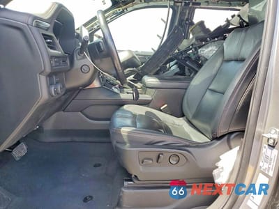 Zdjęcie 7 z 13 samochodu: 2022 CHEVROLET SUBURBAN C1500 RST VIN:1GNSCEKD0NR204806 - miniatura