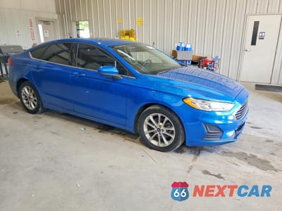 Czwarte zdjęcie samochodu z boku: 2019 FORD FUSION SE VIN:3FA6P0HD2KR249437 - miniatura