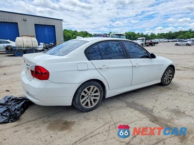 Trzecie zdjęcie samochodu z tyłu: 2006 BMW 325 XI VIN:WBAVD13516KV07166 - miniatura