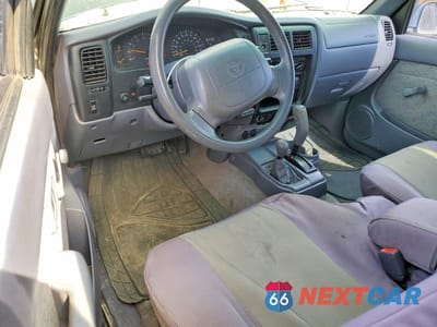 Zdjęcie 8 z 12 samochodu: 1999 TOYOTA TACOMA XTRACAB VIN:4TAWM72N8XZ417741 - miniatura