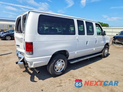Trzecie zdjęcie samochodu z tyłu: 2014 FORD ECONOLINE E350 SUPER DUTY WAGON VIN:1FBNE3BL8EDB00190 - miniatura