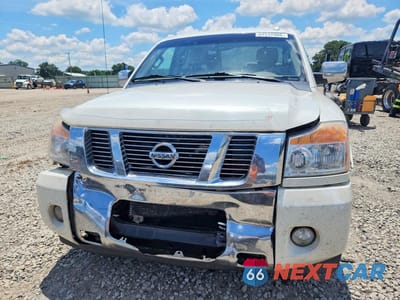 Piąte zdjęcie samochodu w środku: 2015 NISSAN TITAN SL VIN:1N6BA0ED2FN506665 - miniatura