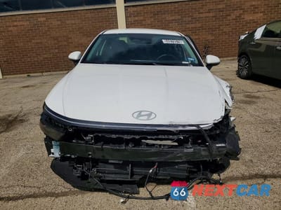 Piąte zdjęcie samochodu w środku: 2026 HYUNDAI SONATA HYBRID BLUE VIN:KMHL24JJ8TA161969 - miniatura