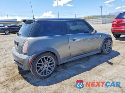 Trzecie zdjęcie samochodu z tyłu: 2003 MINI COOPER S VIN:WMWRE33403TD71381 - miniatura
