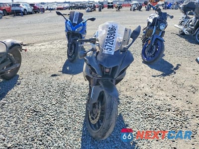 Drugie zdjęcie samochodu z przodu: 2024 YAMAHA YZFR7 VIN:JYARM38Y8RA002296 - miniatura