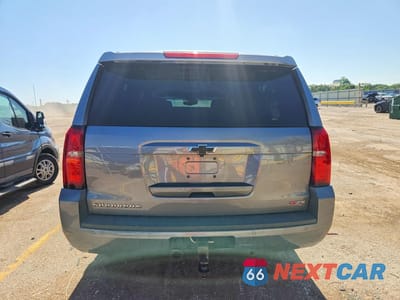 Zdjęcie 6 z 13 samochodu: 2018 CHEVROLET SUBURBAN K1500 LT VIN:1GNSKHKC2JR296149 - miniatura