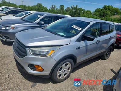 2017 FORD ESCAPE S 1FMCU0F7XHUD54498 - główne zdjęcie licytacji z USA - miniatura