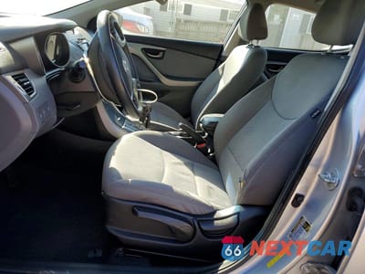 Zdjęcie 7 z 12 samochodu: 2013 HYUNDAI ELANTRA GLS VIN:5NPDH4AE0DH228715 - miniatura