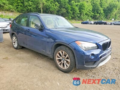 Czwarte zdjęcie samochodu z boku: 2013 BMW X1 XDRIVE28I VIN:WBAVL1C57DVR90256 - miniatura