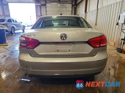 Zdjęcie 6 z 12 samochodu: 2012 VOLKSWAGEN PASSAT SE VIN:1VWBP7A33CC014125 - miniatura