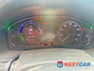 Zdjęcie 8 z 10 samochodu: 2019 HONDA ACCORD HYBRID VIN:1HGCV3F1XKA002546 - miniatura