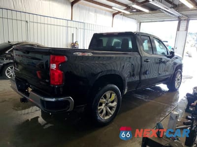 Trzecie zdjęcie samochodu z tyłu: 2020 CHEVROLET SILVERADO K1500 LT VIN:1GCRYDED4LZ201709 - miniatura