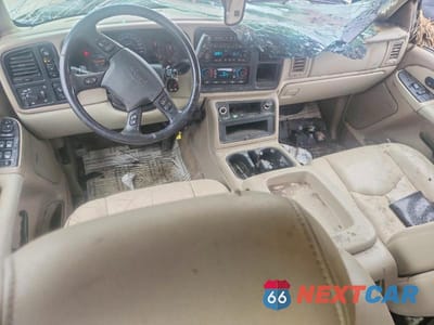 Zdjęcie 8 z 13 samochodu: 2003 CHEVROLET TAHOE K1500 VIN:1GNEK13ZX3J256992 - miniatura