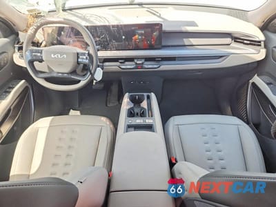 Zdjęcie 8 z 13 samochodu: 2026 KIA EV9 WIND VIN:5XYAFFS54TG010141 - miniatura