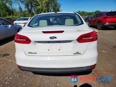 Zdjęcie 6 z 12 samochodu: 2015 FORD FOCUS SE VIN:1FADP3F2XFL263276 - miniatura