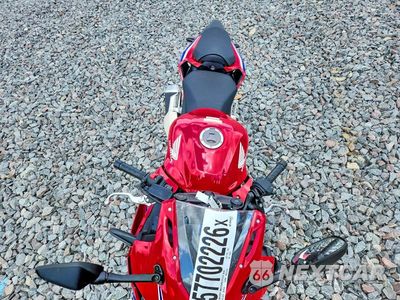 Piąte zdjęcie samochodu w środku: 2025 HONDA CBR500 RA VIN:MLHPC7057S5100822 - miniatura