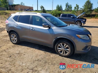 Czwarte zdjęcie samochodu z boku: 2015 NISSAN ROGUE SV VIN:KNMAT2MTXFP507032 - miniatura
