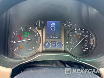 Zdjęcie 8 z 10 samochodu: 2016 LEXUS GX 460 VIN:JTJBM7FX2G5146209 - miniatura