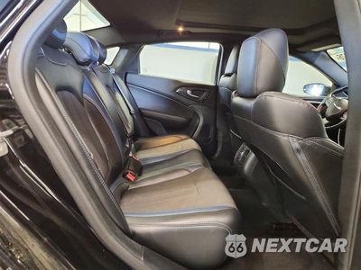 Zdjęcie 10 z 12 samochodu: 2015 CHRYSLER 200 S VIN:1C3CCCDG8FN540418 - miniatura