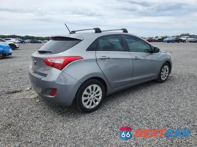 Trzecie zdjęcie samochodu z tyłu: 2016 HYUNDAI ELANTRA GT BASE VIN:KMHD35LH5GU273702 - miniatura