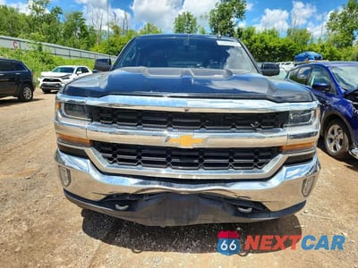Piąte zdjęcie samochodu w środku: 2019 CHEVROLET SILVERADO LD K1500 LT VIN:2GCVKPECXK1157165 - miniatura