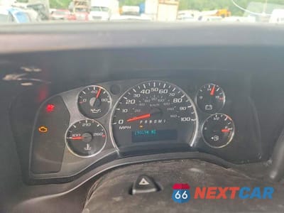 Zdjęcie 9 z 13 samochodu: 2017 GMC SAVANA G2500 VIN:1GTW7AFF2H1137860 - miniatura